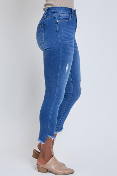 Women Curvy Fit High Rise Frayed Slanted Ankle Jean Wp47919